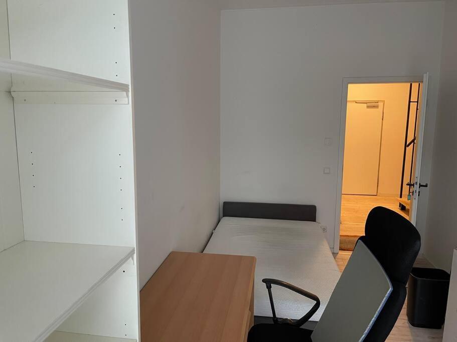 Confort-Room 2 Min To Kassel-Uni Eksteriør billede